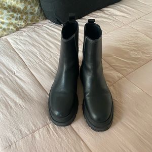 Marc Fisher Pauline lugsole boots, sz 9